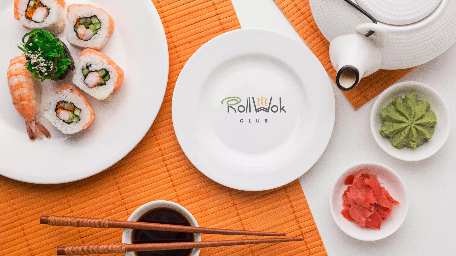 Разработка логотипа и фирменного стиля суши-бара «Roll Wok Club» в Каргате